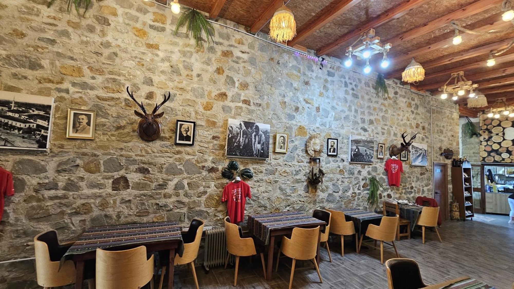 Keshtjella Xhabeqos Otel Ljaknasi Dış mekan fotoğraf