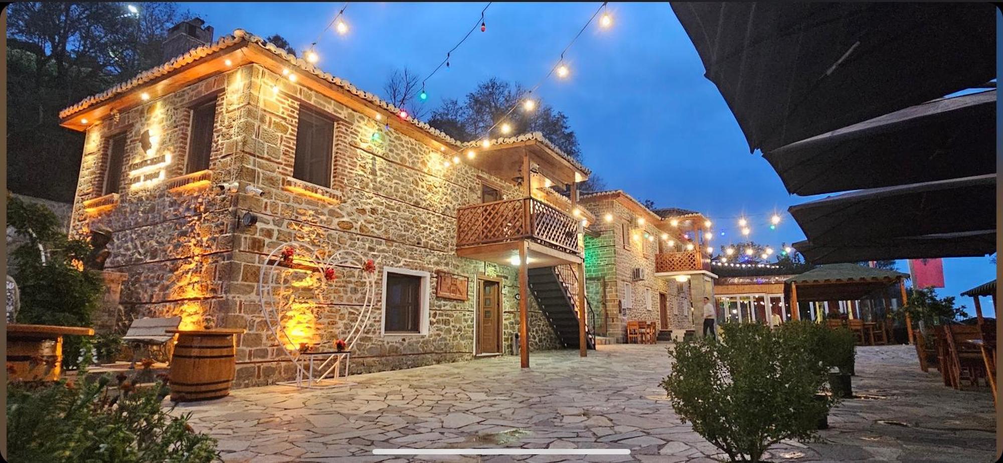Keshtjella Xhabeqos Otel Ljaknasi Dış mekan fotoğraf