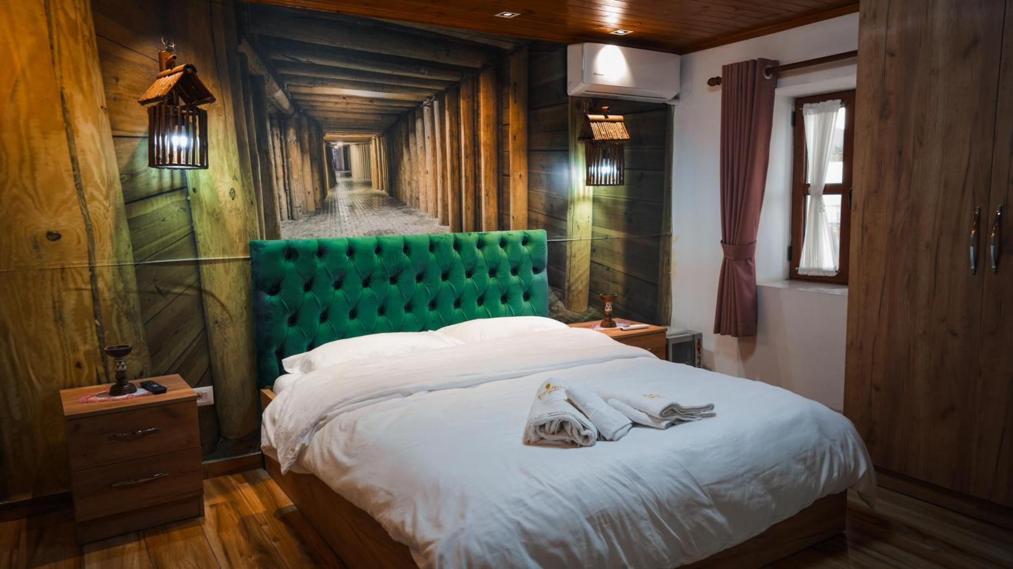 Keshtjella Xhabeqos Otel Ljaknasi Dış mekan fotoğraf