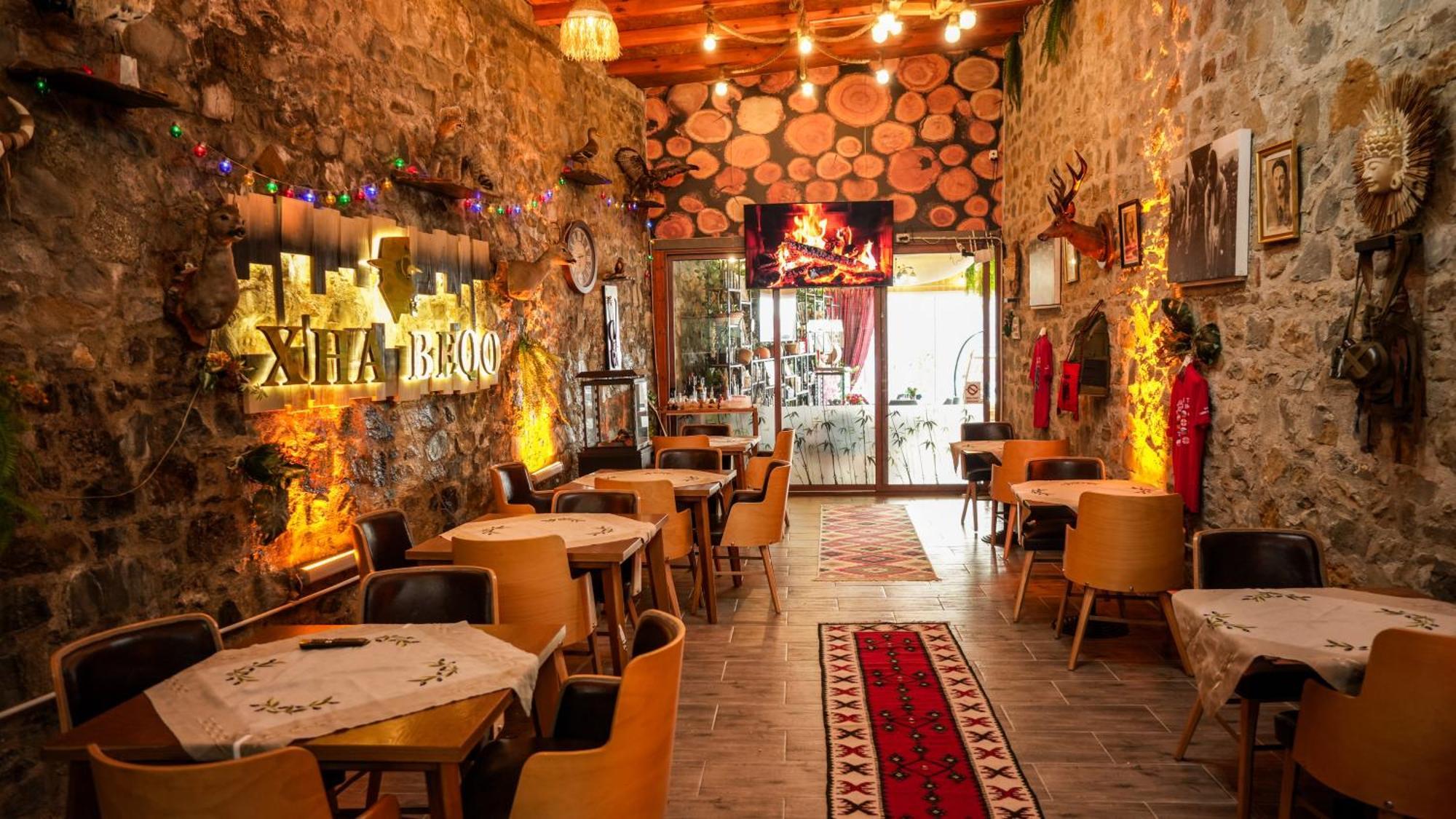 Keshtjella Xhabeqos Otel Ljaknasi Dış mekan fotoğraf