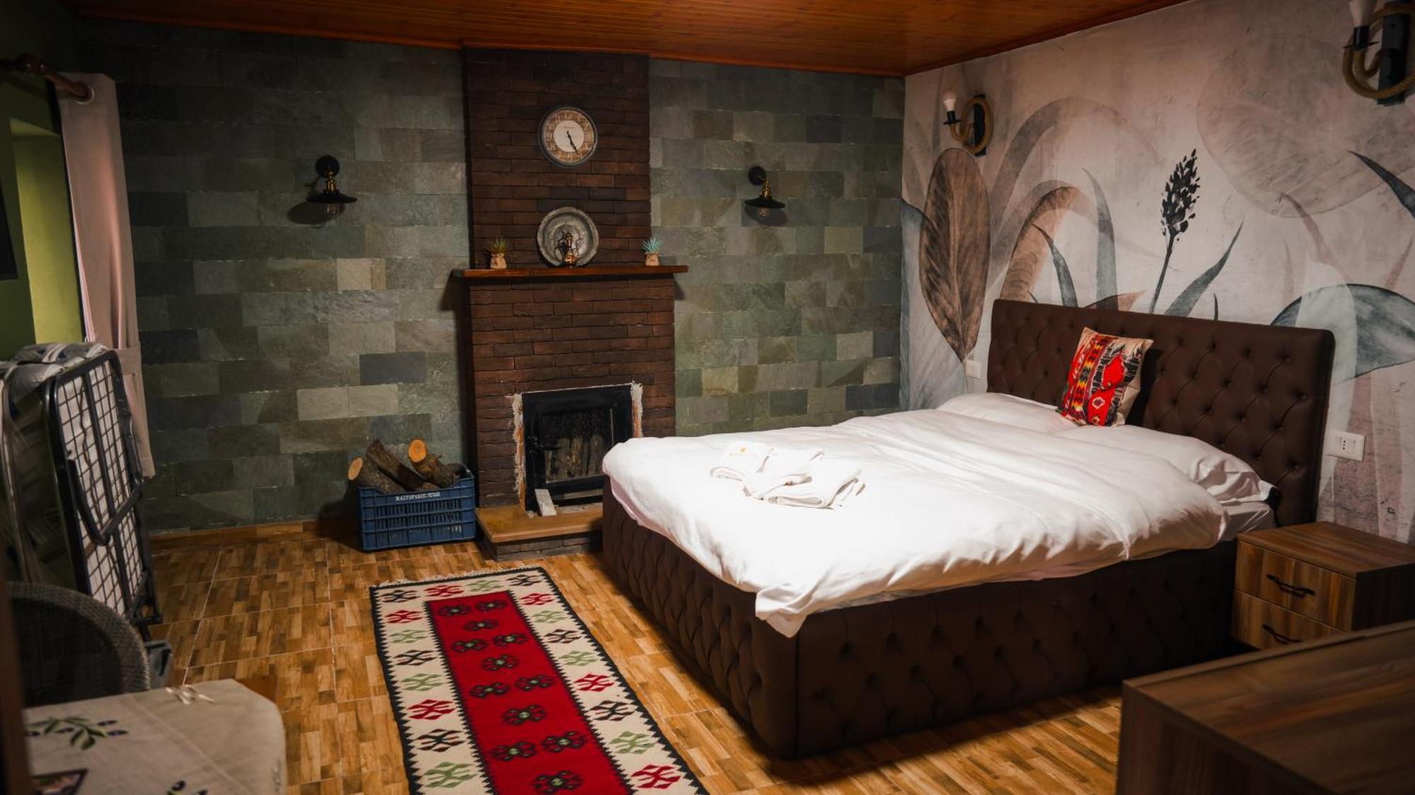 Keshtjella Xhabeqos Otel Ljaknasi Dış mekan fotoğraf