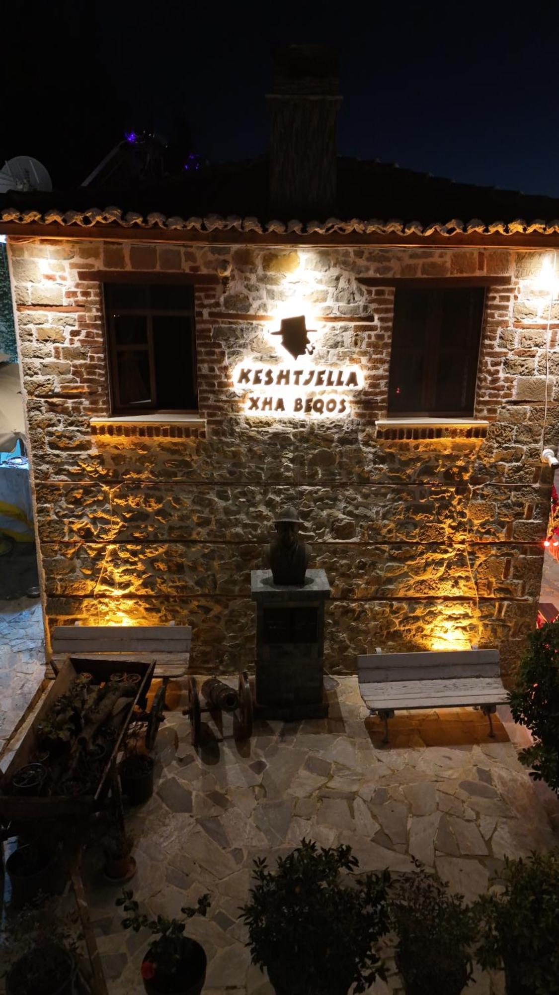 Keshtjella Xhabeqos Otel Ljaknasi Dış mekan fotoğraf